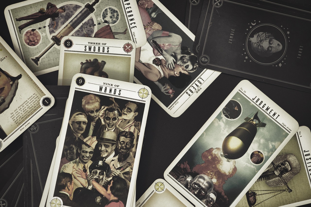 タロット占い師に相談する際のポイントは？