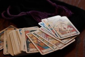 占いサロンの料金はどれくらいが相場？